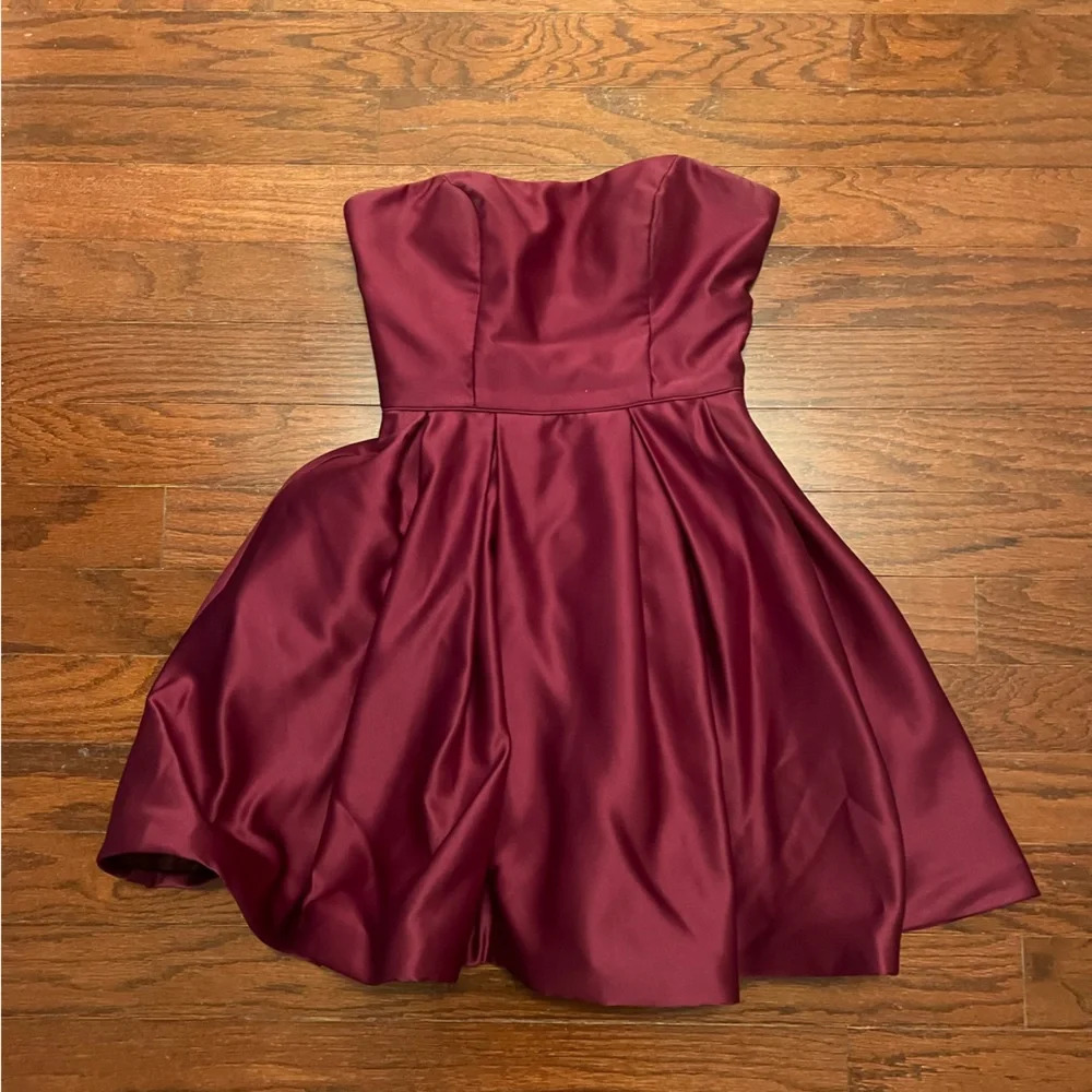 Red silky short dress